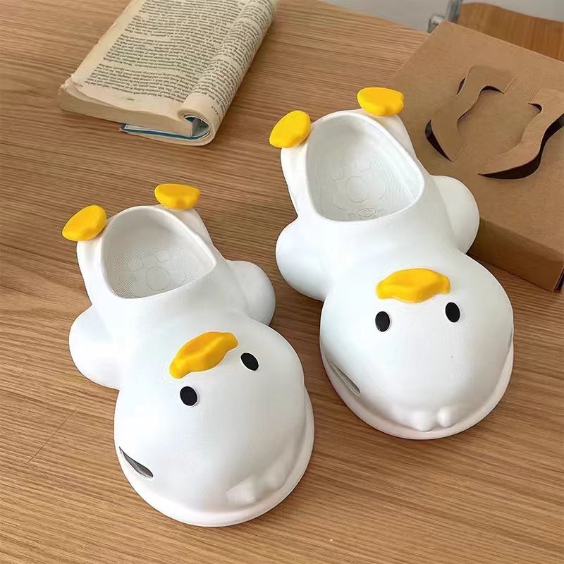 Cute cartoon yellow duck slippers